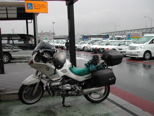 雨の名神　桂川ＰＡ