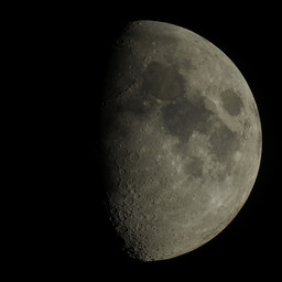 moon-2019-08-09-L-SQ.jpg