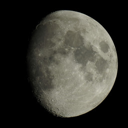 moon-2019-08-11-L-SQ.jpg