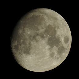 moon-2019-09-11-1-L-SQ.jpg