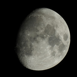 moon-2019-11-08-L-SQ.jpg