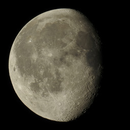 moon-2019-11-16-L-SQ.jpg