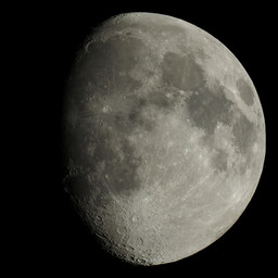 moon-2020-04-04-L-SQ.jpg