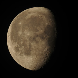 moon-2020-08-08-L-SQ.jpg