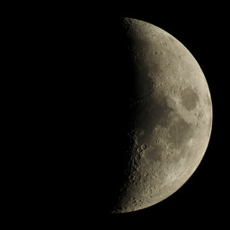 moon-2020-11-21-L-SQ.jpg