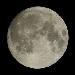 moon-2020-11-29-L-SQ.jpg