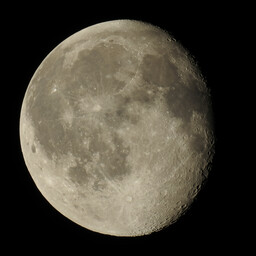 moon-2020-12-03-L-SQ.jpg