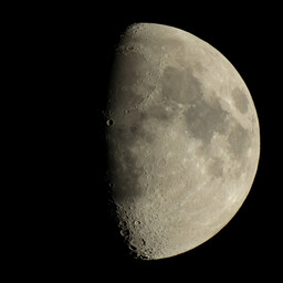 moon-2021-02-21-L-SQ.jpg