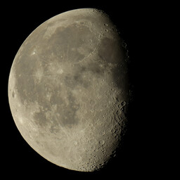 moon-2021-03-04-L-SQ.jpg