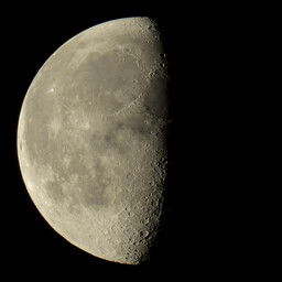 moon-2021-05-03-L-SQ.jpg