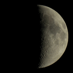 moon-2021-06-17-L-SQ.jpg