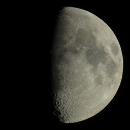 moon-2021-07-18-L-SQ.jpg