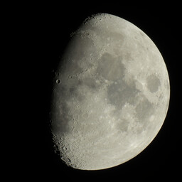 moon-2021-10-15-L-SQ.jpg