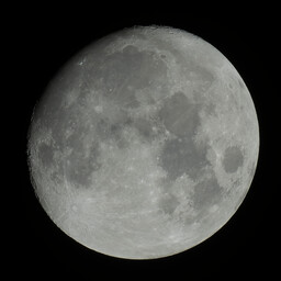 moon-2021-10-18-L-SQ.jpg