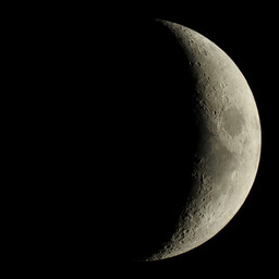 moon-2022-01-07-L-SQ.jpg