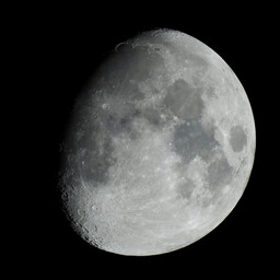 moon-2022-01-13-L-SQ.jpg