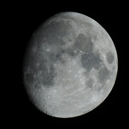 moon-2022-01-14-L-SQ.jpg