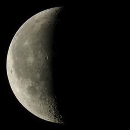 moon-2022-02-25-LQ.jpg