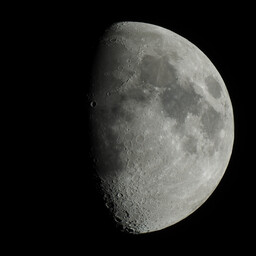 moon-2022-03-12-L-SQ.jpg