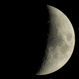 moon-2022-10-31-L-SQ.jpg