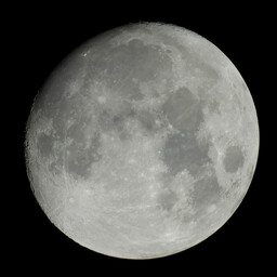 moon-2022-11-06-L-SQ.jpg