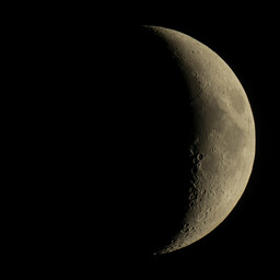 moon-2023-07-23-L-SQ.jpg